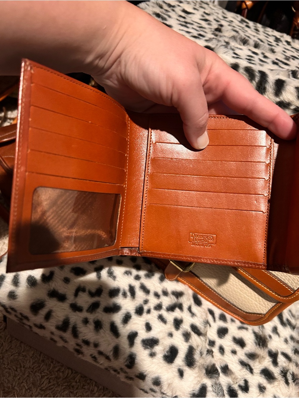 Dooney & Bourke Vintage All-Weather Leather Surrey bag w/ Matching Wallet - Picture 6 of 16